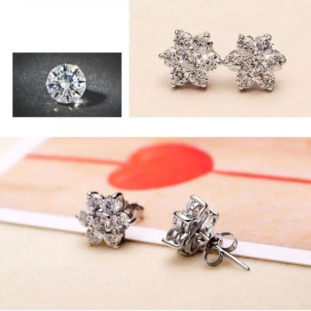 NEW 925 Silver Diamond Flower Stud Earrings - Picture 5 of 7